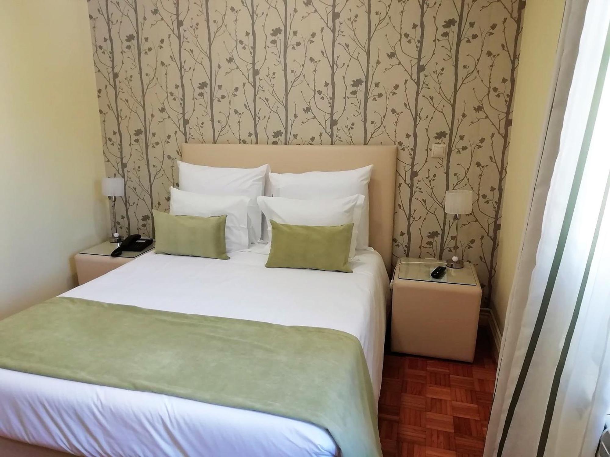 Adelaide Hotel Geres Exterior foto